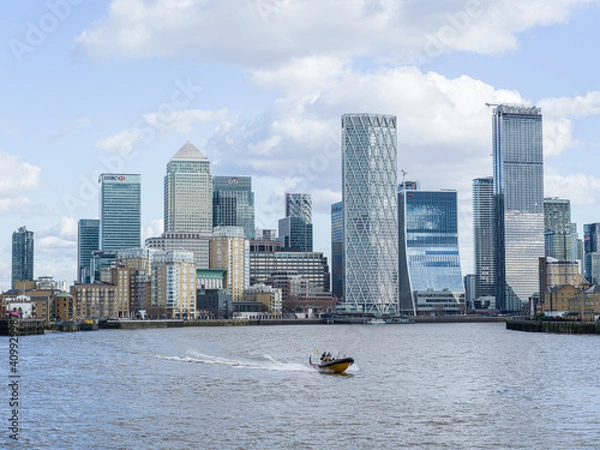 Obraz River Thames and Canary Wharf skyline, London, UK