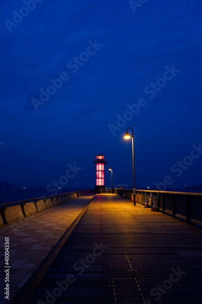Fototapeta 夜の高松港玉藻防波堤灯台 香川県