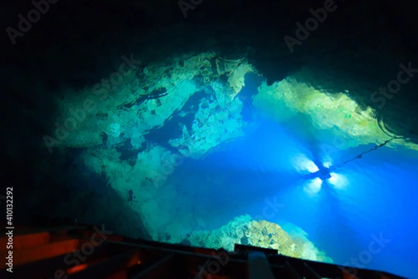 Fototapeta 龍泉洞　地底湖