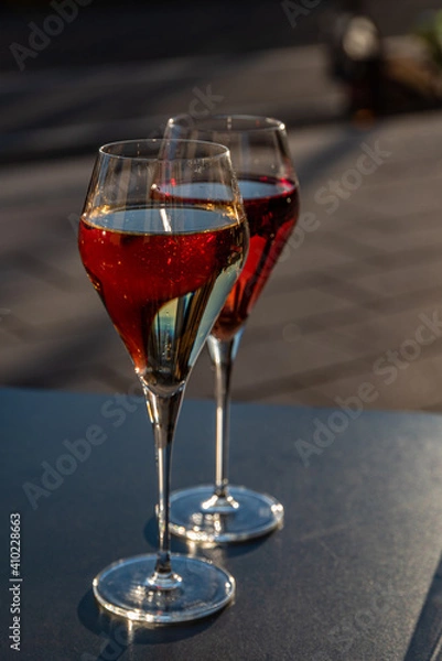 Fototapeta glass of red wine