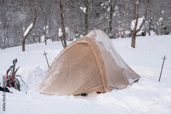 Fototapeta 冬山 テント 雪山 キャンプ