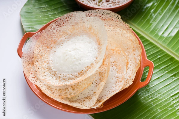 Obraz Appam with kadala curry