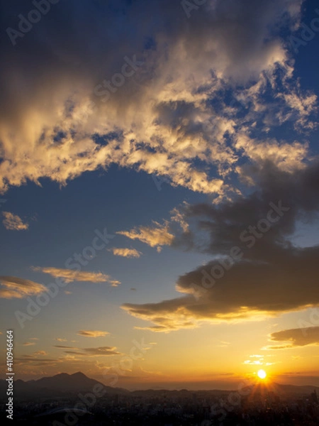 Fototapeta 北九州小文字山山頂から眺める夕焼け空