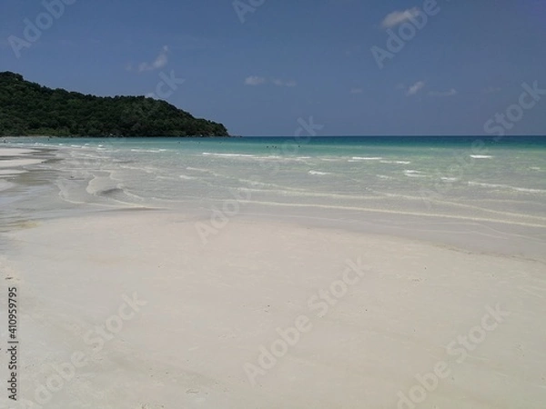 Obraz Phu Qoc island beach with white sand and palms in Vietnam