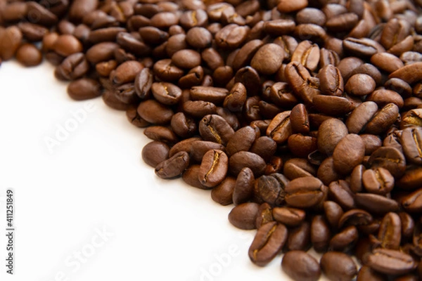 Fototapeta Coffee beans isolated on white background with copyspace for text. Coffee background or texture concept.