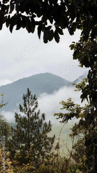 Obraz the mountains and the clouds