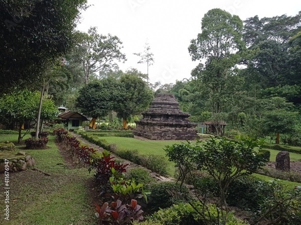 Obraz Stupa Sumberawan From Afar