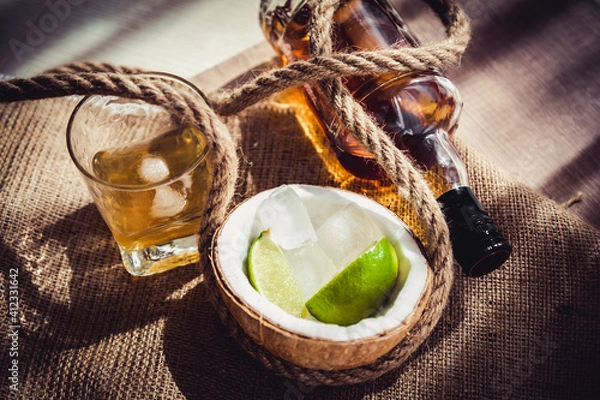 Fototapeta piatsy vintage rum in the hold of coral