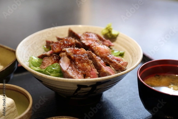 Obraz ステーキ丼