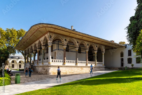 Fototapeta The Audience Hall in Topkapi Palace. Topkapi Palace is popular tourist attraction in the Turkey.