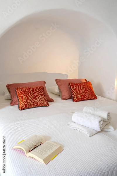 Obraz Cozy bed with a book 