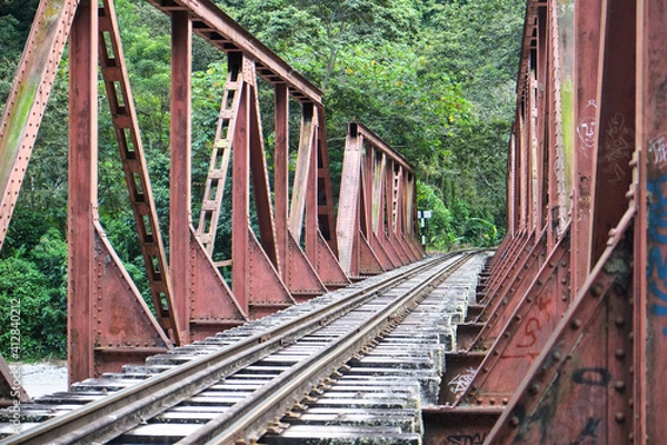 Obraz 南米ペルーのマチュピチュまでの道。旧水力発電所駅から歩いてマチュピチュ村(アグアスカリエンテス)まで