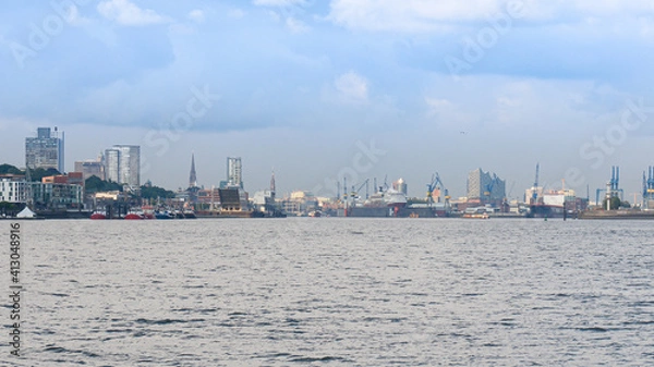 Obraz Der Hamburger Hafen mit Elbphilharmonie im Panorama