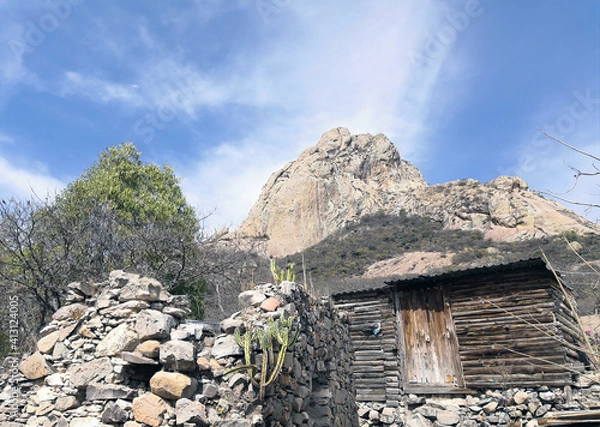Obraz Mountain in the Sierra de Queretaro, the largest monolith in the world