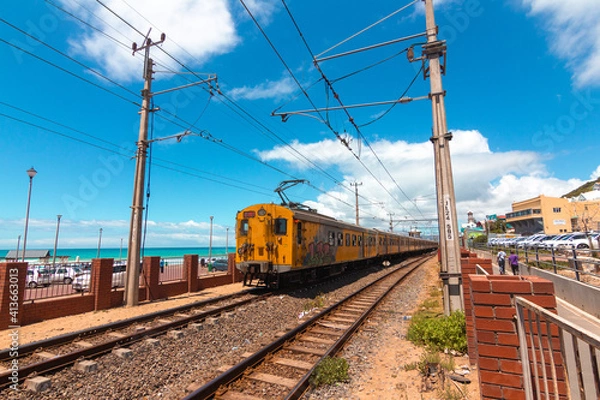 Obraz train at train station Muizenberg, cape town