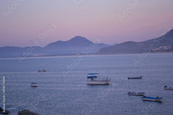 Obraz paisaje de playa con botes 