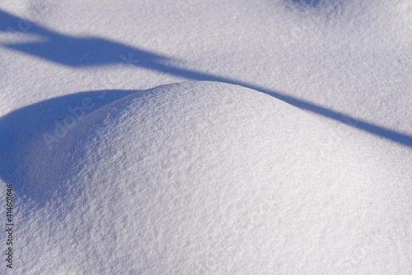 Obraz 丸く積もった雪と影