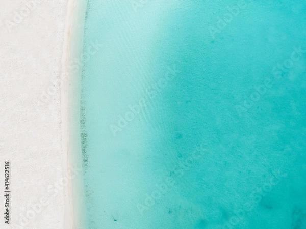 Obraz Drone photo of beach in Sapodilla Bay, Providenciales, Turks an