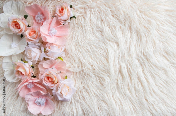 Fototapeta newborn digital background with pink flowers and fir backdrop
