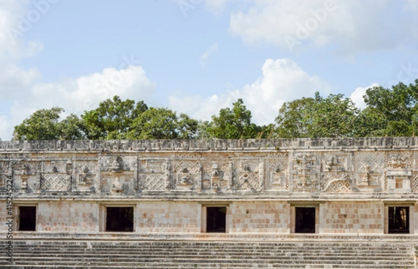 Obraz Nunnery Quadrangle Facade (Uxmal, Mexico)