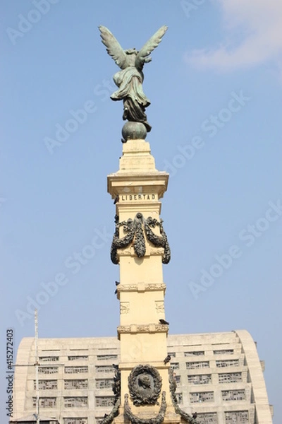 Obraz monument in the city