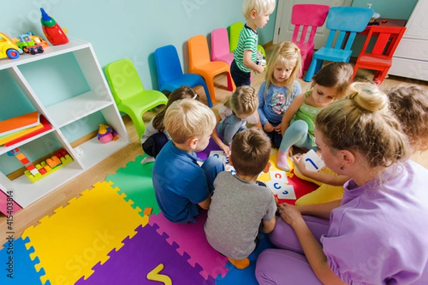 Obraz Educational group activity at the kindergarten or daycare