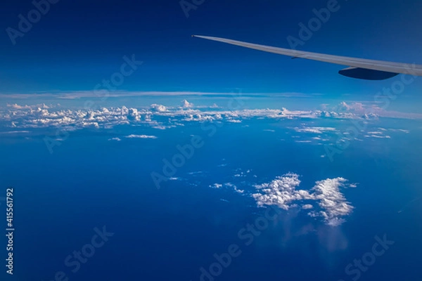 Fototapeta 비행기에서 본 거울같은 바다 풍경