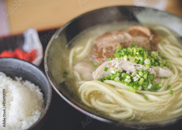 Obraz 沖縄県の離島、宮古島の美味しい郷土料理「宮古そば」