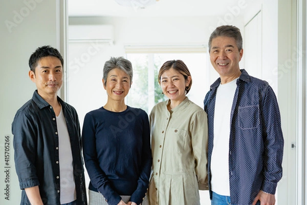 Fototapeta 笑顔の二世代家族