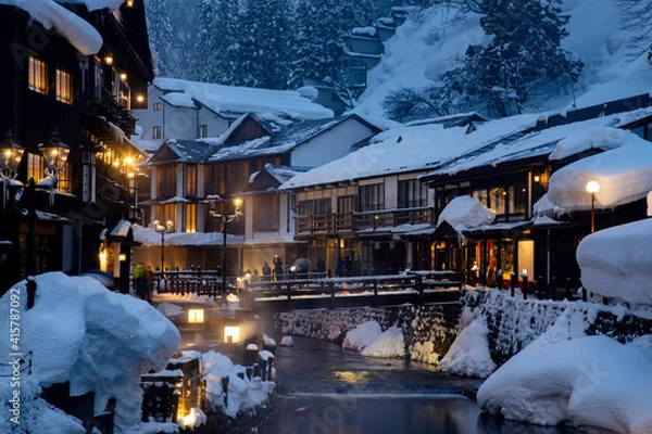 Fototapeta 冬の銀山温泉