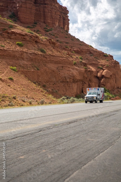 Obraz ambulance in the desert