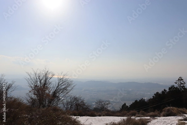 Fototapeta 伊吹山の山道の景色