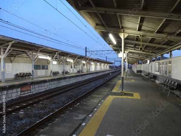 Obraz 夕暮れのプラットホーム