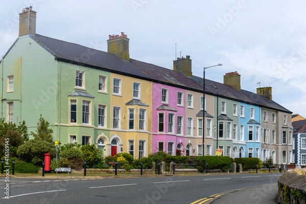 Fototapeta Colorful British row houses in Beaumaris, Anglesey, Wales, UK