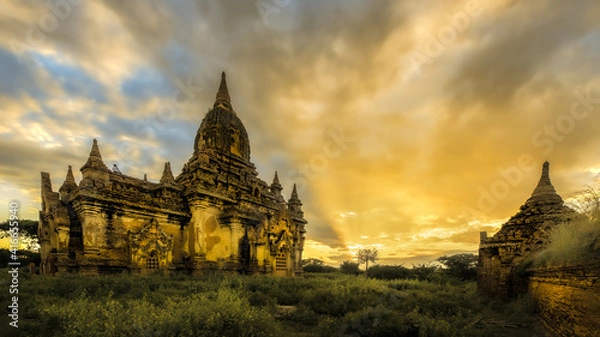 Fototapeta ancient temple in bagan myanmar
