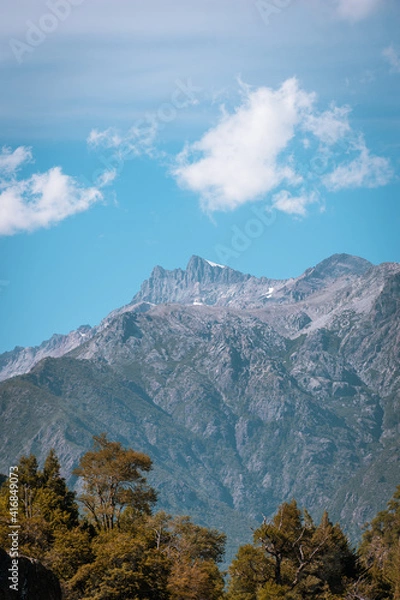 Obraz montaña con nubes