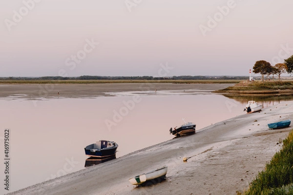 Fototapeta Ciel rose et marée basse