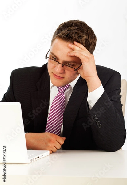 Obraz mann am schreibtisch mit laptop