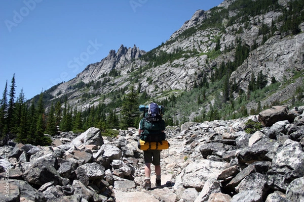 Fototapeta backpacking in montana