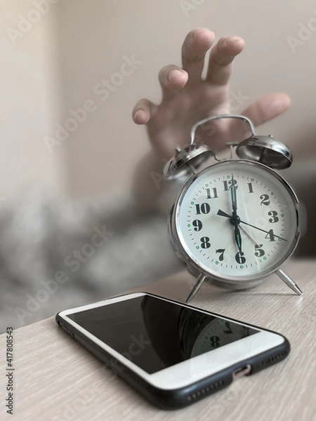 Fototapeta clock on the phone