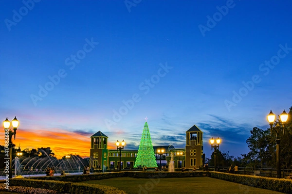 Fototapeta A quiet and peaceful night to get in the Christmas spirit