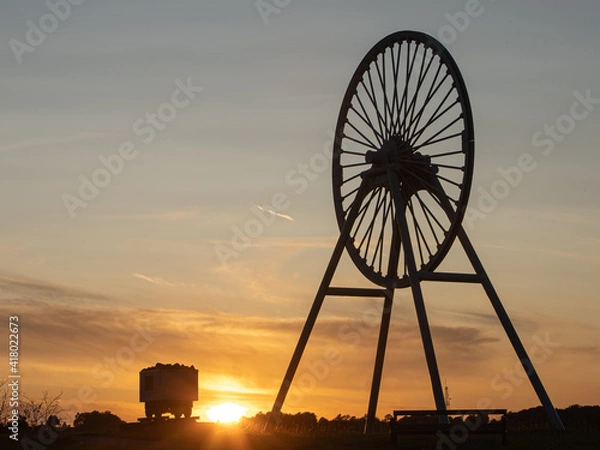 Fototapeta Wheel at sunset