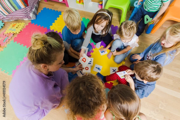 Obraz Educational group activity at the kindergarten or daycare