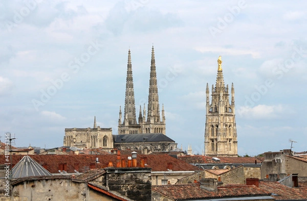 Fototapeta Bordeaux - France - old town district - Cathedral