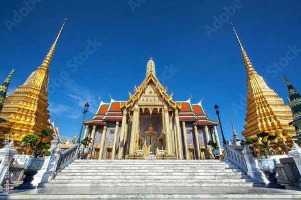 Fototapeta Temple of the Emerald Buddha, Golden Temple in thailand