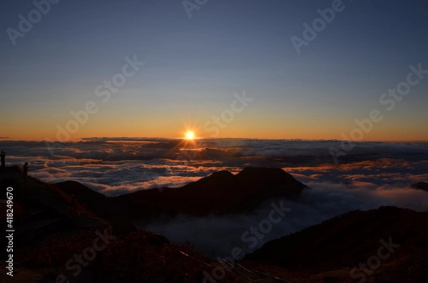 Fototapeta 日の出