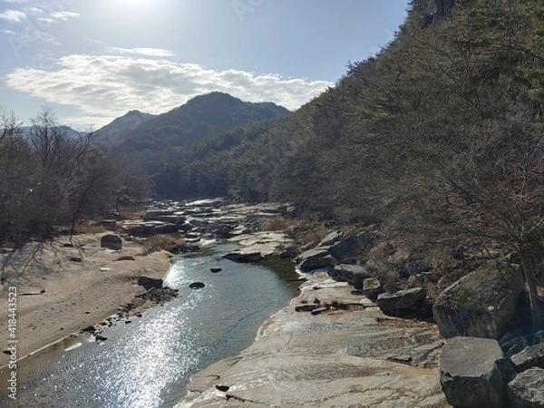 Obraz 드넓은 하늘아래 흐르는 강