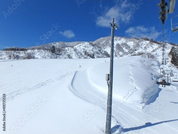 Obraz 快晴のスキー場、最高のコンデションのゲレンデ、雪山です。