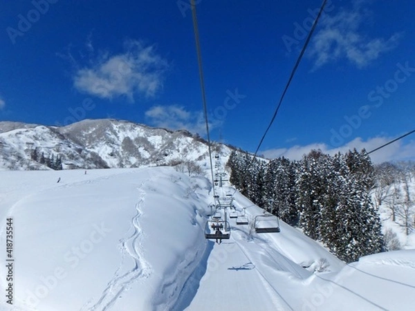 Obraz 快晴のスキー場、最高のコンデションのゲレンデ、雪山です。