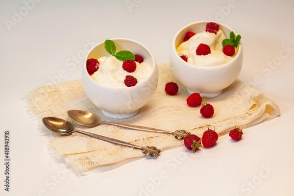 Obraz ice cream with fresh raspberries